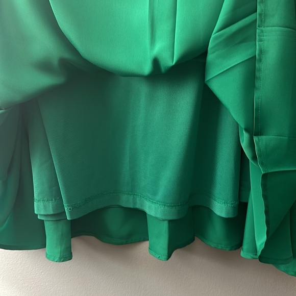 Collective Concepts Green Skirt - Picture 4 of 7